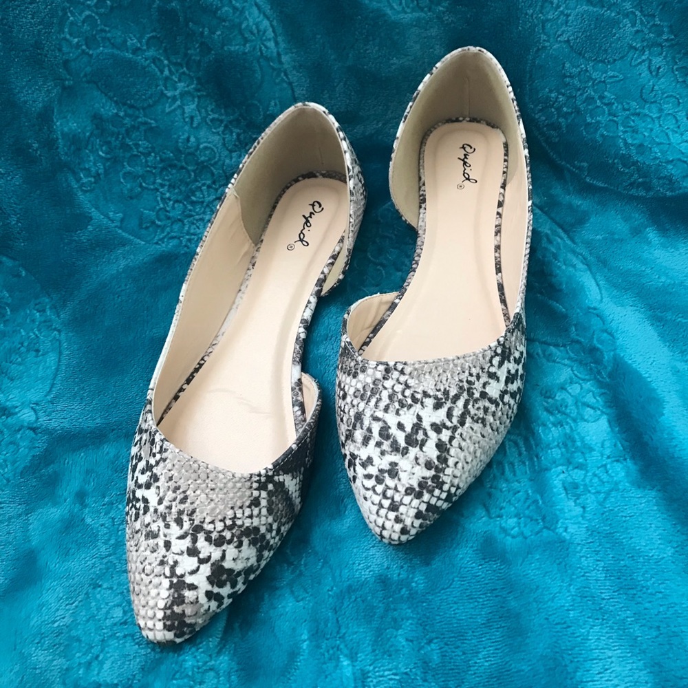 Quipid leopard Print Flats